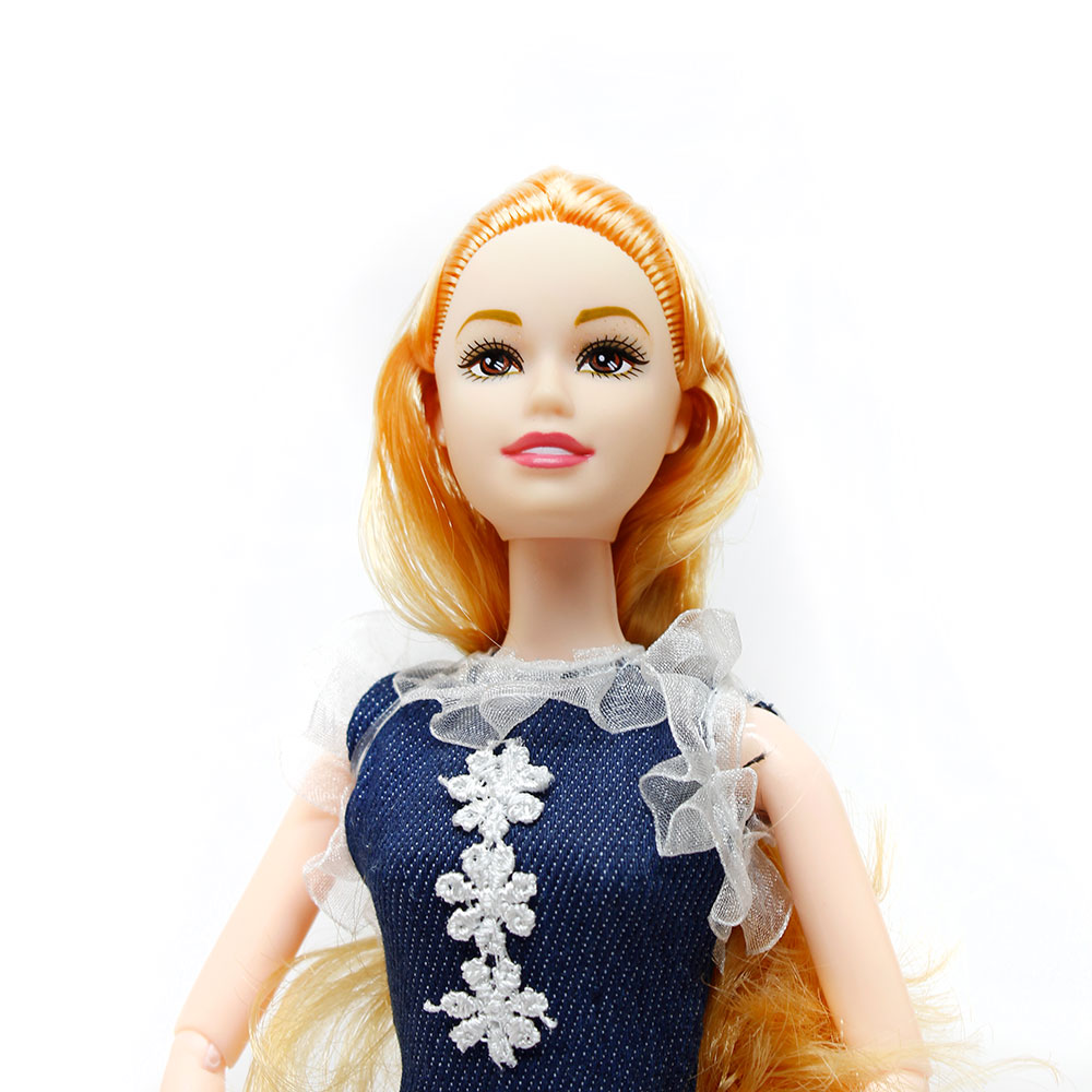 Đồ chơi búp bê kèm trang phục