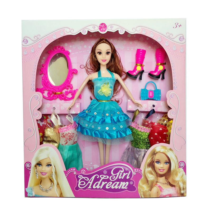 Búp bê kèm trang phục