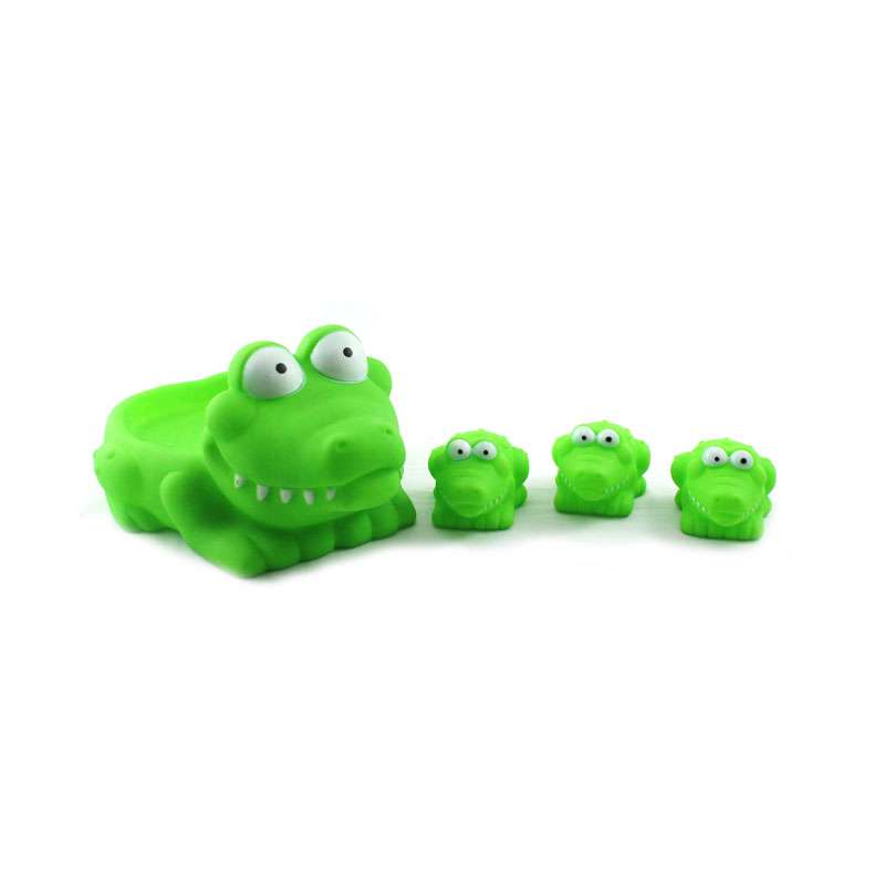 Đồ chơi chút chít khi tắm