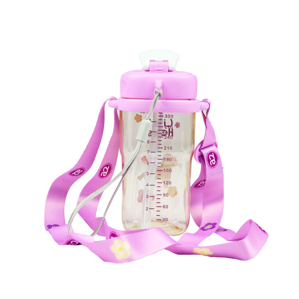 Binh tập uống nước cho bé