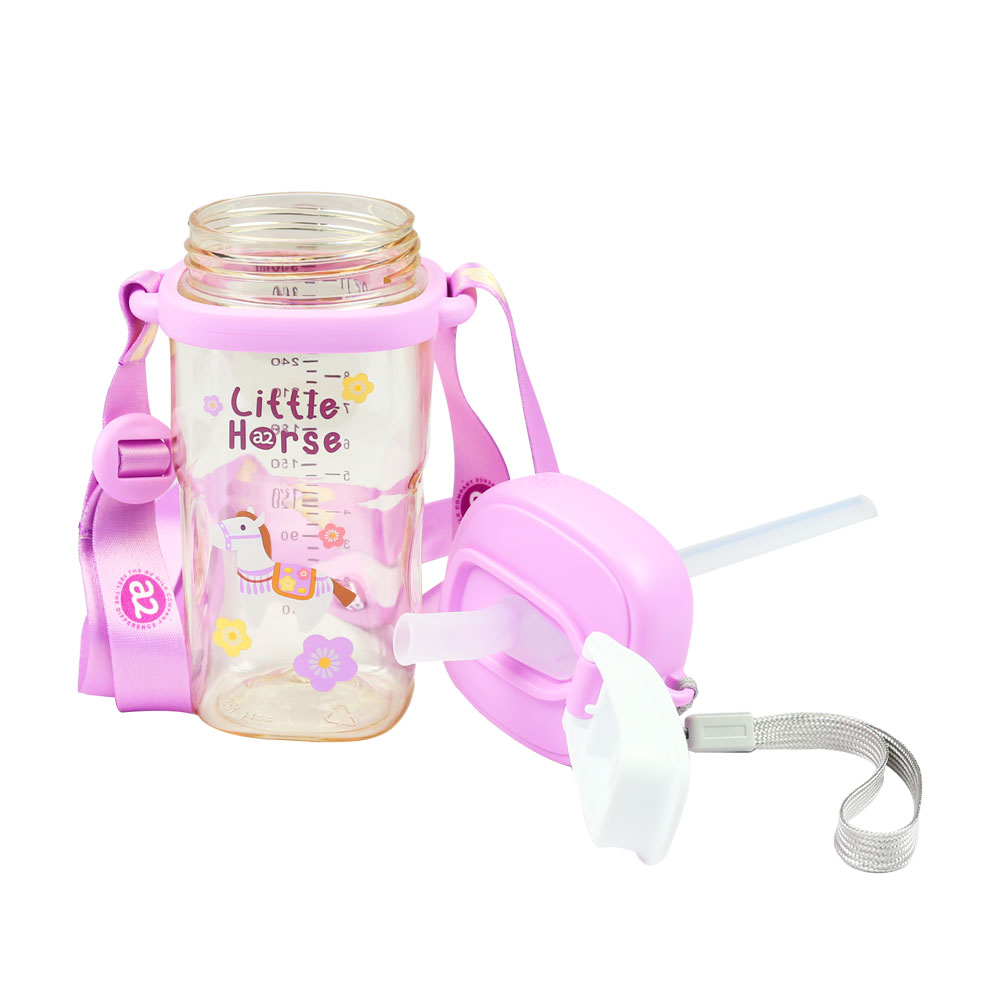 Binh tập uống nước cho bé