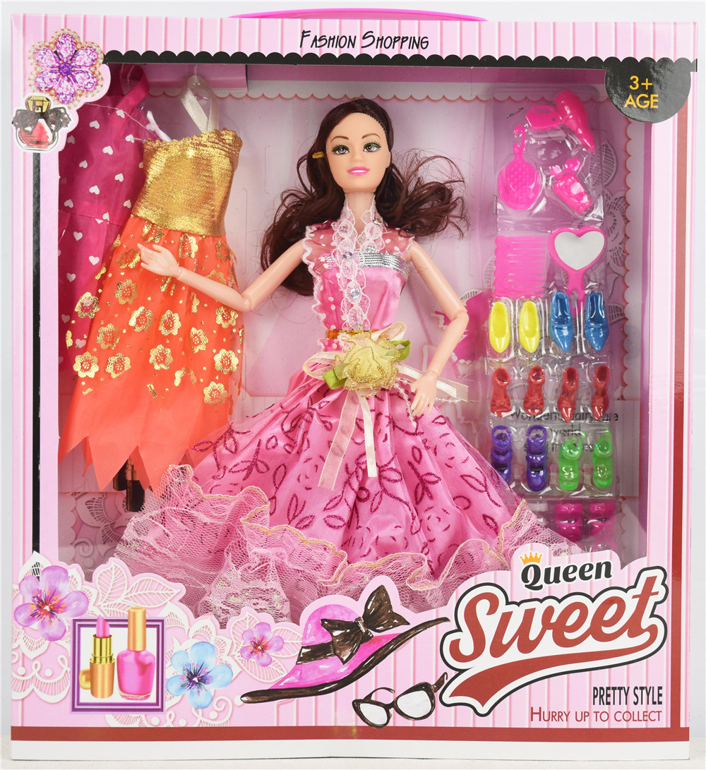 Đồ chơi búp bê kèm trang phục