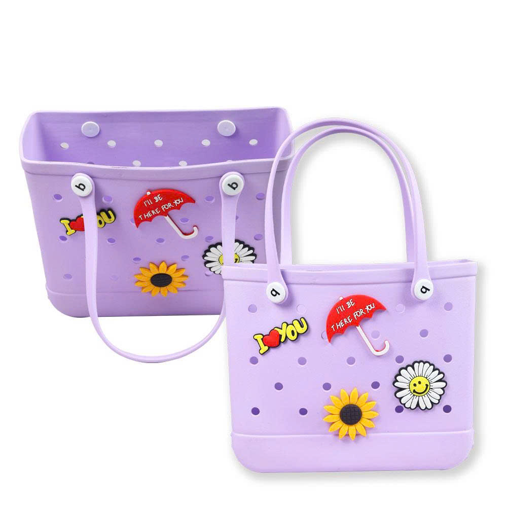 Giỏ nhựa thời trang kèm charm