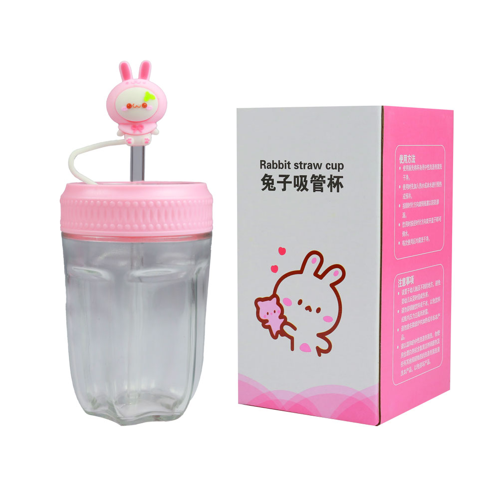 Bình thủy tinh dùng uống nước