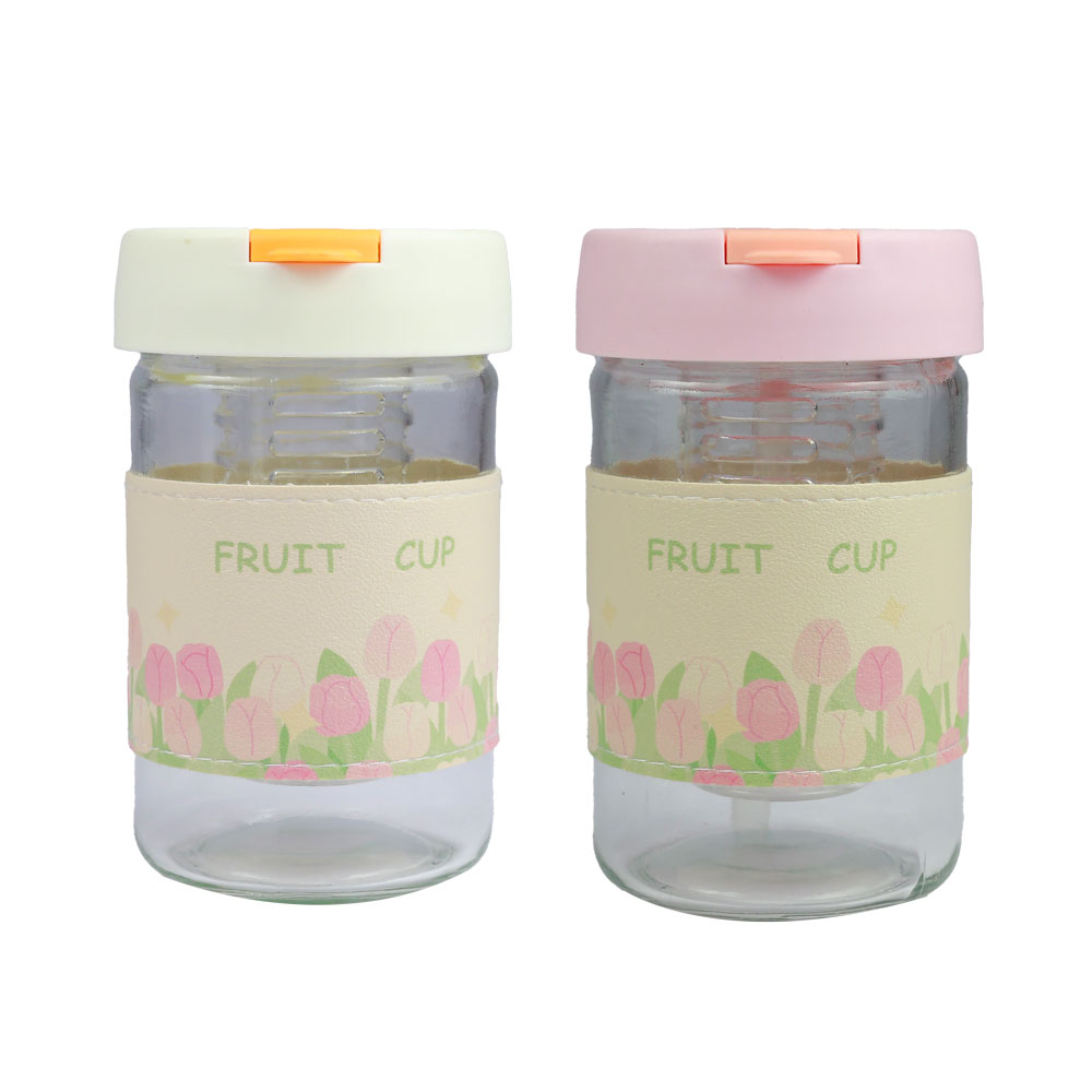 Bình thủy tinh dùng uống nước