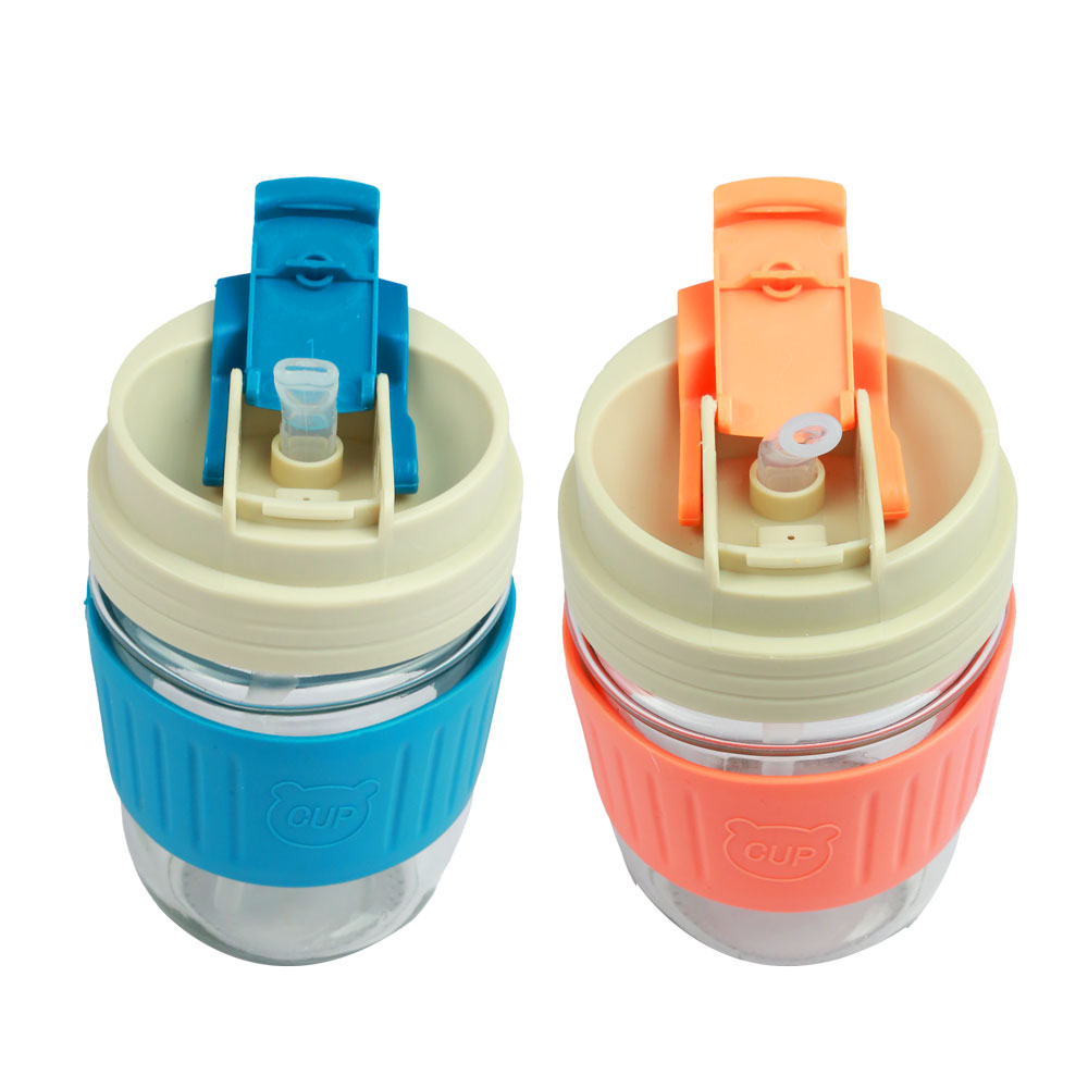 Bình thủy tinh dùng uống nước